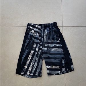 Nike perfect condition boys athletic shorts